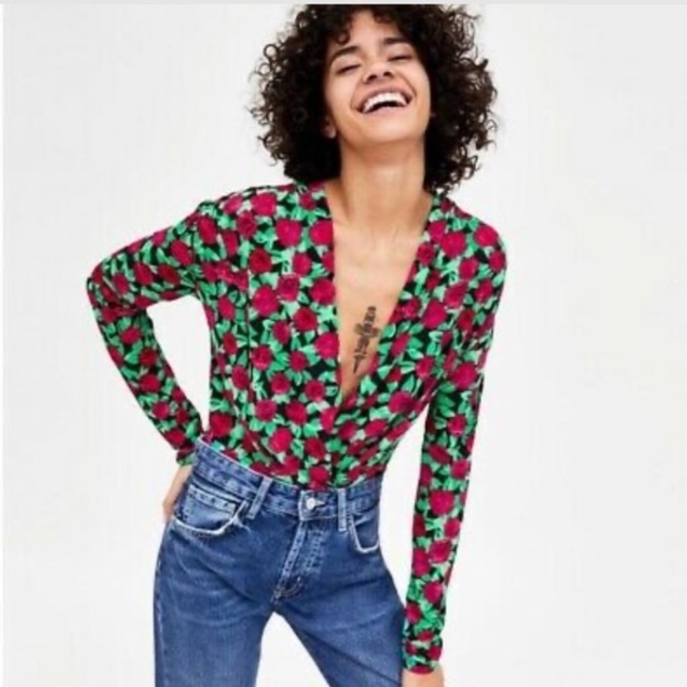 Zara Floral Long-Sleeve V-Neck Bodysuit in Green and red